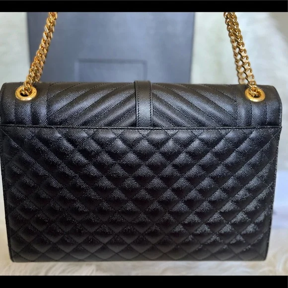 🍾🥂SOLD🥳Large Saint Laurent Envelope Handbag - Picture 3 of 15